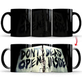 Taza Aigori mano emergente: ideal para noches de terror