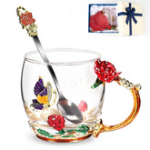 Taza AISVELDY flor y mariposa en cristal, ideal para té o café elegante.