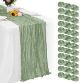 Aktor camino de mesa verde salvia, vista de mesa elegante lista para la cena