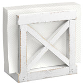 Barnyard Designs porta-servilletas estilo campestre blanco en mesa, práctico y elegante.