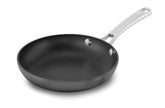 Sartén Calphalon Classic antiadherente de 8 pulgadas para desmoldar fácil.