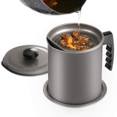 Contenedor de grasa Cambom 1.6L con tapa, ideal para almacenamiento diario de aceite.