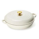 CAROTE braiser con tapa y mangos dobles para sellar sabores de manera uniforme.