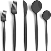CEKEE juego de cubertería negro mate, acabado elegante para comer con comodidad.