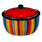 Olla Sierra de Certified International con tapa, ideal para mantener calientes los platos.
