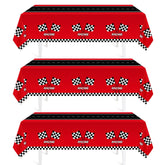 Mantel Childom para carreras con diseño a cuadros protege la mesa.