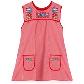 Delantal Coume mexicano tradicional con bordado floral rojo, ideal para cocinar con estilo.