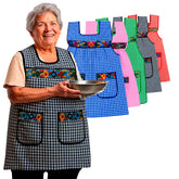 Cuitáxi delantal con bolsillos y bordado floral, ideal para cocinar con estilo.