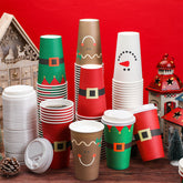 La taza Dandat navidad 16oz con tapa, vista frontal, ideal para bebidas calientes.