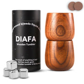 Vaso DIAFA de whisky en madera con frente elegante, lista para degustación.