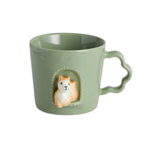 DIHOclub taza ardilla en ventana 3D, perfecta para café diario.
