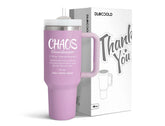 Vaso termo DLOCCOLD Coordinadora del Caos 40oz, morado claro, ideal para uso diario.
