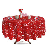 Mantel Dynamara para San Valentín rojo con corazones protege la mesa y crea ambiente.