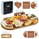 The Elite Snacker tablero charcutería grande de acacia, ideal para reuniones y presentación elegante.