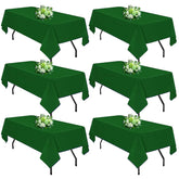 Mantel Hunter Green de FINDYOU para mesa rectangular de 60 × 102 pulgadas, lista para uso.