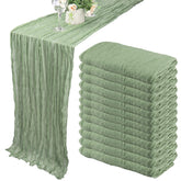 Mantel de gasa Fivenl 10 pies en verde salvia desgatado para una mesa elegante.