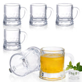 Jarra mini de cerveza Futtumy con asa, ideal para degustación en fiestas.