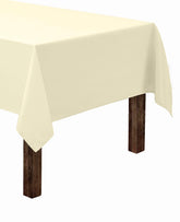 Mantel rectangular Gee Di Moda marfil de 60x126 pulgadas, ideal para mesas de 8 pies.
