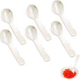 Cucharas Geiserailie de nácar con mango redondo para caviar, presentación elegante.