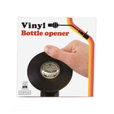 Destapador en forma de disco vinilo de Gift Republic, ideal para abrir cervezas con estilo.