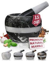 Gusto Nostro mortero y pilón de mármol natural para moler hierbas con aroma intenso.