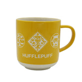 Taza Harry Potter Hufflepuff con escudo de casa, ideal para tu café diario.