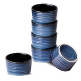 Los HASENSE ramequines de 4 oz en azul son ideales para hornear porciones de postre.