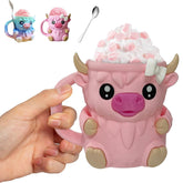 Highland Cow Ice Pint Holder rosa: agarre cómodo y helado bien frío.