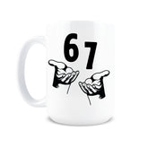 Taza Hogg 67 Meme, vista frontal, ideal para empezar el día con humor.