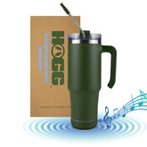 Taza Hogg Grippy 30 oz con altavoz inalámbrico frontal, para escuchar música mientras bebes.
