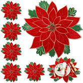 Mantel individual navideño HunnmingRe con poinsettia bordada para proteger la mesa.