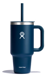Hydro Flask Travel Tumbler índigo con asa ergonómica para transporte cómodo.