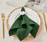 JINVASE, servilletas de cena 16x16, set 12 en verde oscuro, listas para decoración.