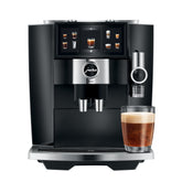 Jura J8 Twin con panel táctil de 6,7 pulgadas para uso rápido y claro.