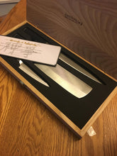 Kamikoto Kanpeki: caja de madera para exhibir el juego de cuchillos con elegancia