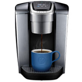 Keurig K-Elite con diseño cepillado plateado para cocina moderna y preparación rápida de café