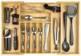 KitchenEdge organizador de cubiertos en cajón con seis compartimentos para acceso rápido.