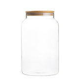 Tarro de vidrio KitchenToolz 1 galón con tapa de bambú, primer plano, sellado hermético para frescura