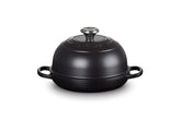 Le Creuset Horno de Pan Licorice, exterior elegante para hornear pan con acabado resistente.