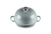Le Creuset Horno para pan de hierro fundido esmaltado en Sal Marina, cocción uniforme.
