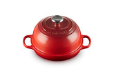 Le Creuset Horno Pan Cerise Exterior: distribución de calor para hornear uniforme