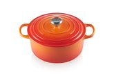 Le Creuset Olla esmaltada redonda de 5,5 qt, color naranja intenso, cocción uniforme garantizada.