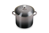 Olla Le Creuset esmaltada en acero 10 qt Oyster, vista frontal para hervir