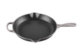 Le Creuset Signature: mango de hierro para un agarre cómodo al saltear