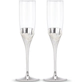 Copas Lenox True Love en plata para brindis elegantes.