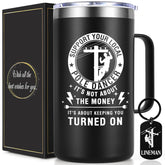 Taza Lifecapido de 20 oz aislada para café caliente en el trabajo.