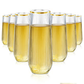 Copa Lueumxc de champagne sin tallo de 9 oz lista para brindar.
