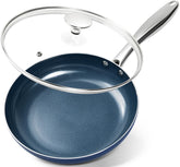 MICHELANGELO Sartén de 10 pulgadas con tapa azul, ideal para saltear sin pegar.