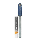Microplane Denim Azul rallador para cítricos, añade ralladura fresca a ensaladas y aderezos.