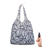 Nanobag, bolsa plegable ultraligera lista para bolsillo y compras rápidas.
